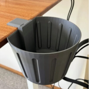 Masa yanı çöp kovası